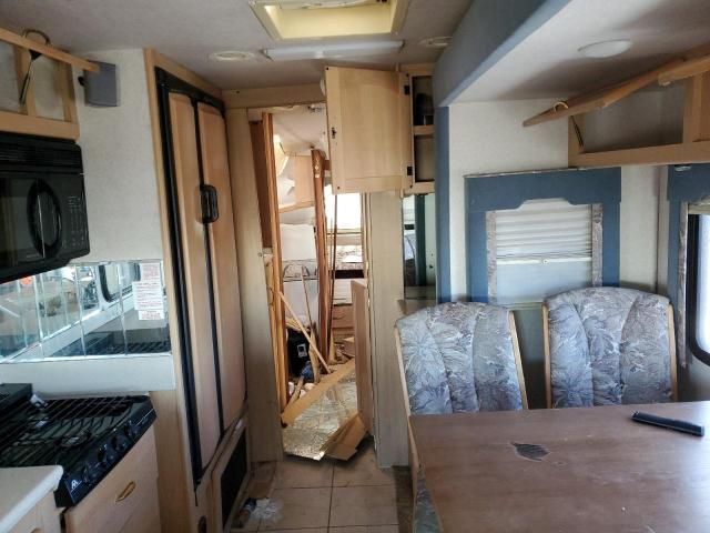 2003 Workhorse Custom Chassis Motorhome Chassis W22