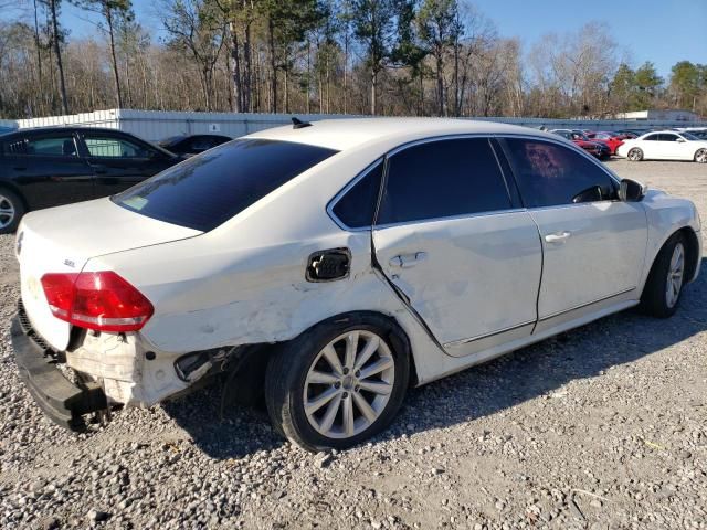 2013 Volkswagen Passat SEL