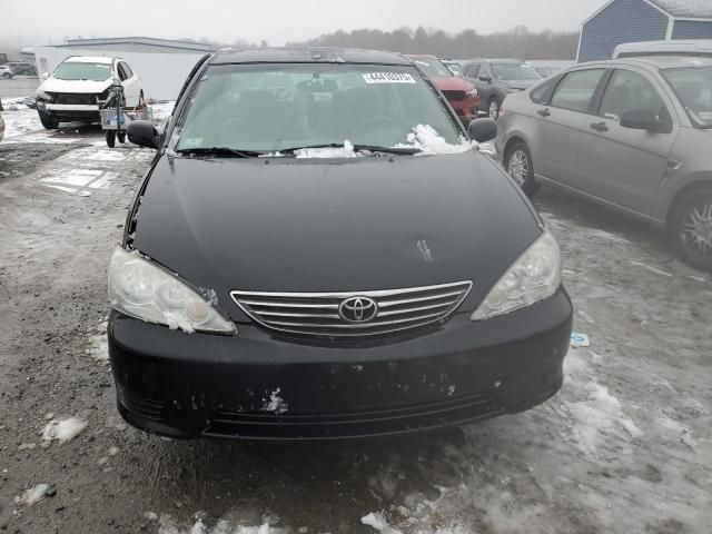 2005 Toyota Camry LE