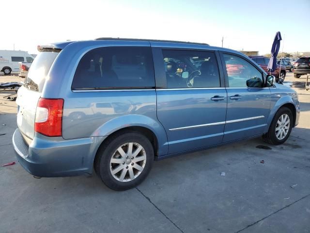 2012 Chrysler Town & Country Touring L