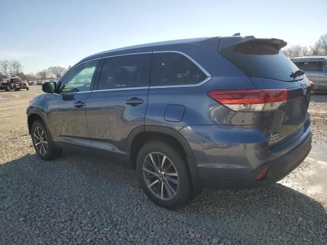 2019 Toyota Highlander SE