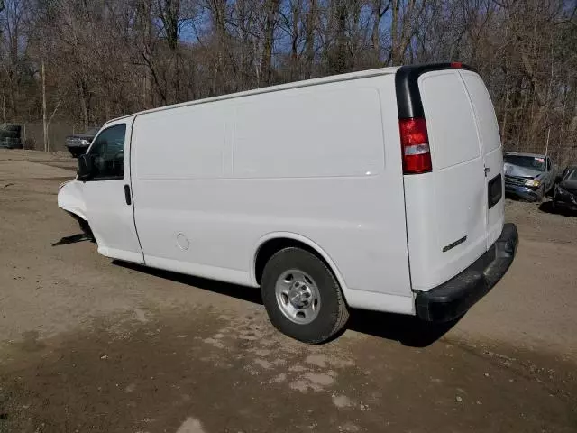 2021 Chevrolet Express G2500