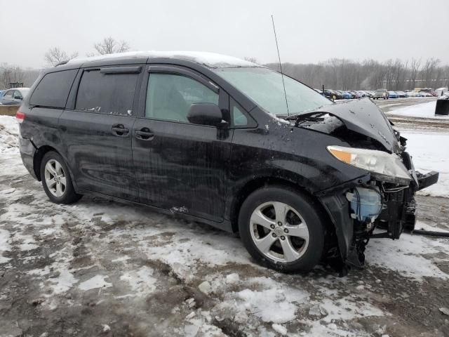 2011 Toyota Sienna LE