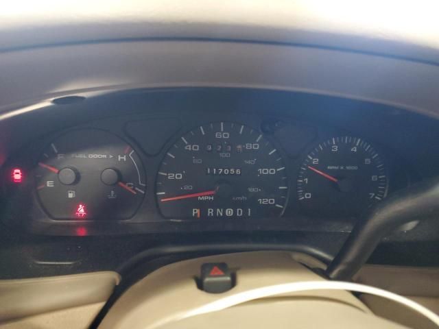 2003 Ford Taurus SE