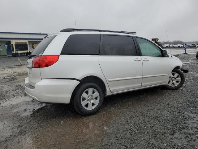 2008 Toyota Sienna XLE