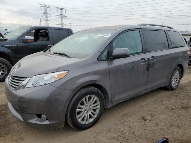 2012 Toyota Sienna XLE