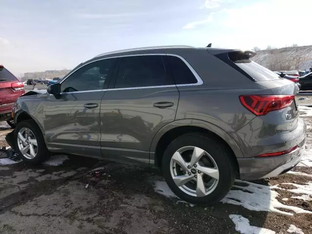 2022 Audi Q3 Premium 40