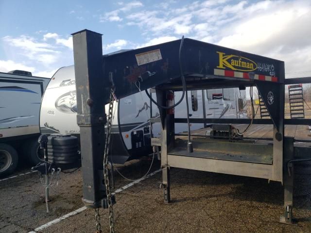 2010 Kaufman Equipment Trailer