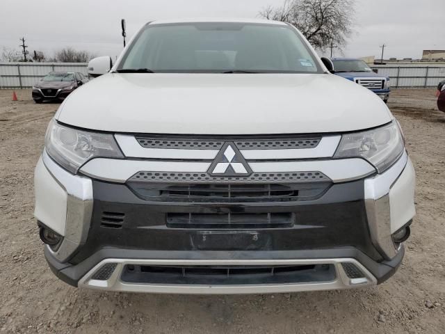 2019 Mitsubishi Outlander SE