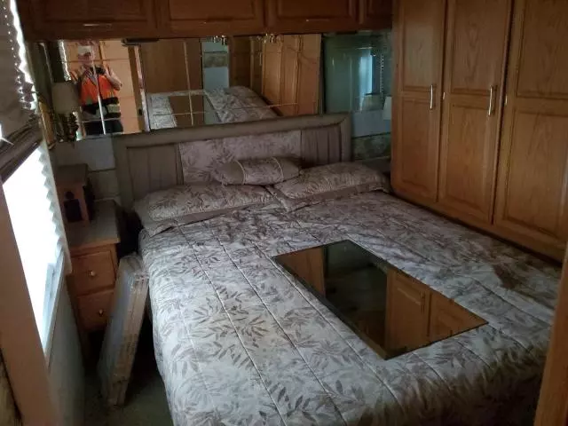 2005 Freightliner Chassis X Line Motor Home