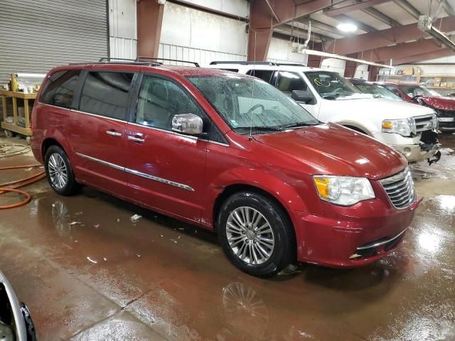 2014 Chrysler Town & Country Touring L