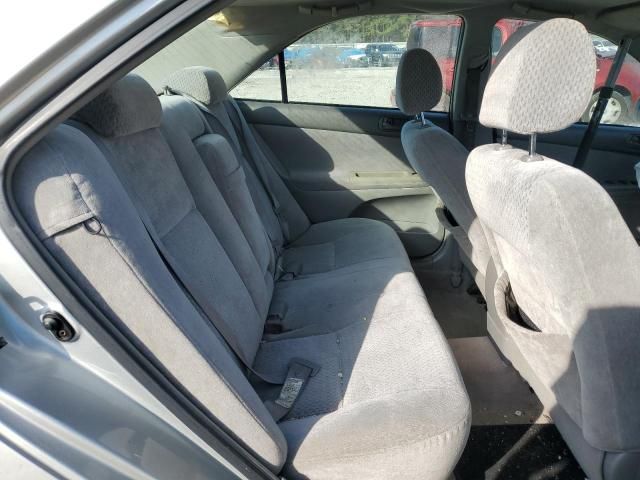 2004 Toyota Camry LE