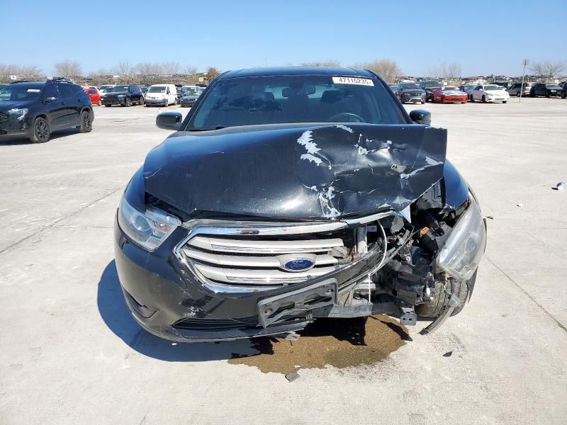 2014 Ford Taurus SEL