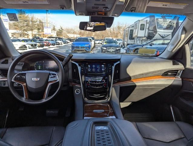 2017 Cadillac Escalade Luxury