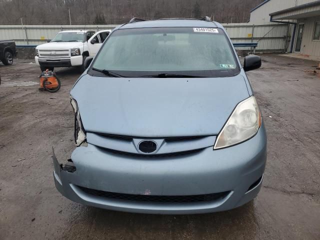 2009 Toyota Sienna CE