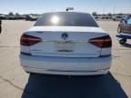 2018 Volkswagen Passat SE