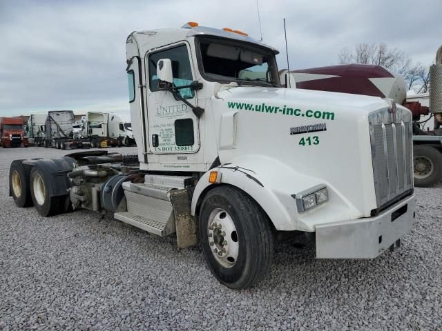 2019 Kenworth T800 Semi Truck