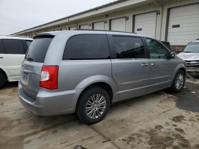 2016 Chrysler Town & Country Touring L