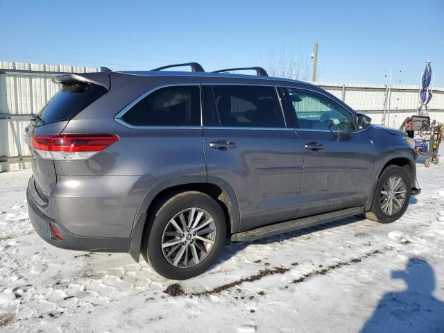 2019 Toyota Highlander SE