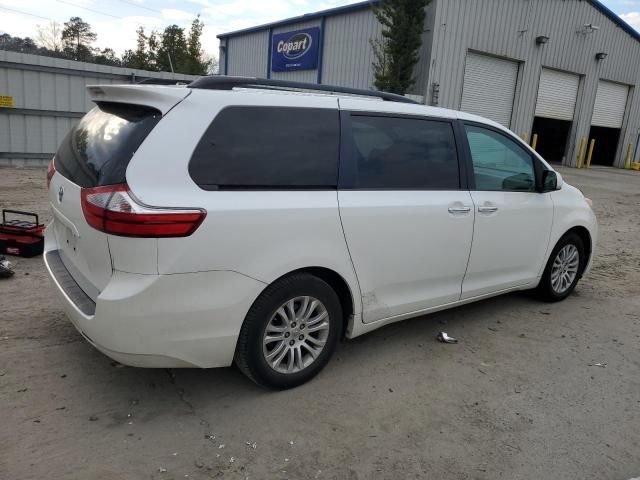 2015 Toyota Sienna XLE