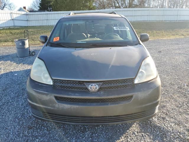 2005 Toyota Sienna CE