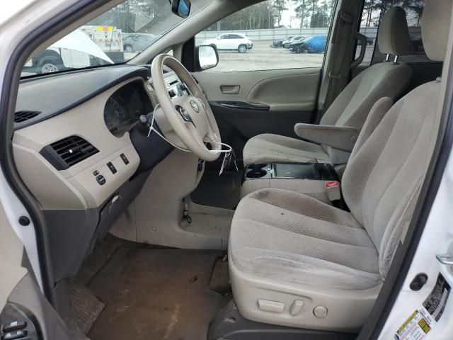 2014 Toyota Sienna LE