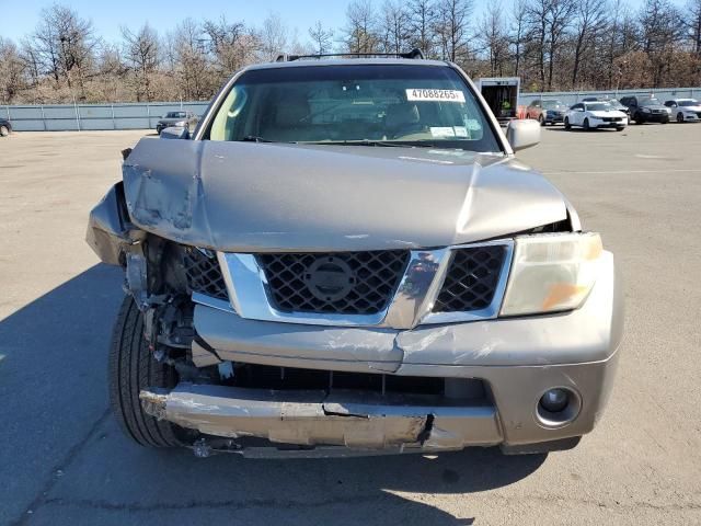 2005 Nissan Pathfinder LE