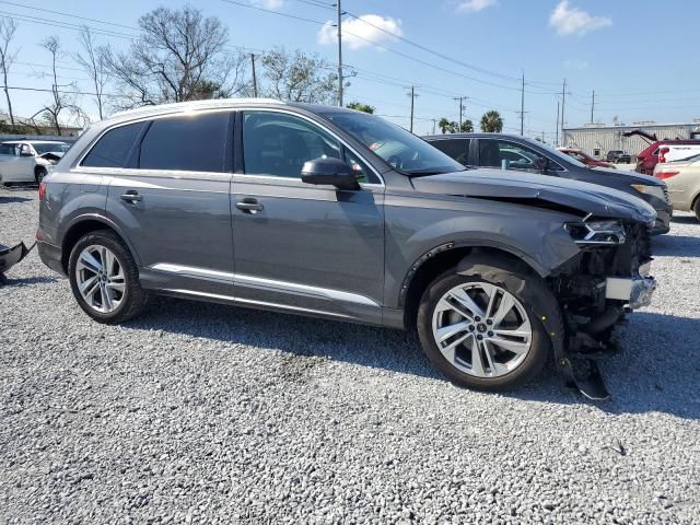 2021 Audi Q7 Premium Plus