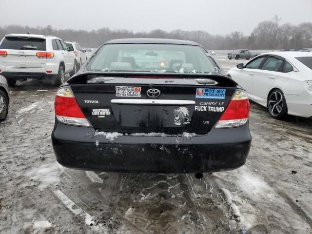 2005 Toyota Camry LE