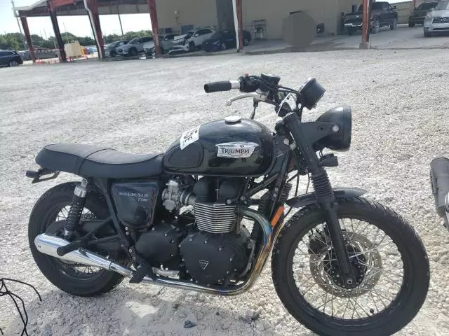 2016 Triumph Bonneville T100