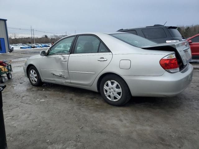 2005 Toyota Camry LE