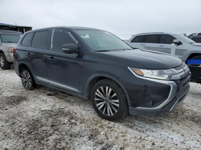 2019 Mitsubishi Outlander SE