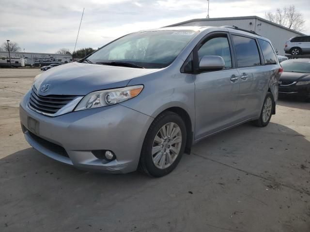 2014 Toyota Sienna XLE