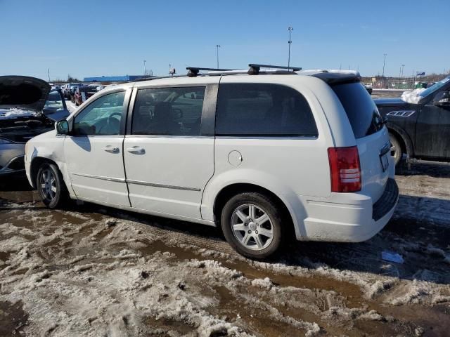 2010 Chrysler Town & Country Touring