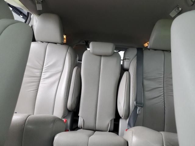 2012 Toyota Sienna XLE