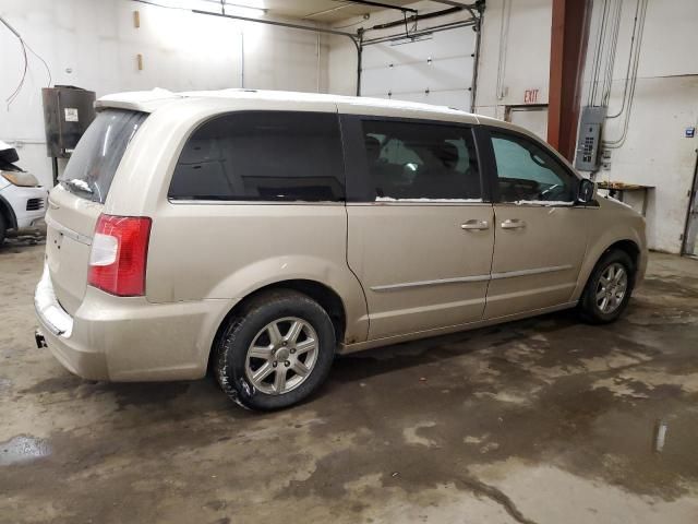 2012 Chrysler Town & Country Touring