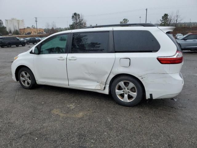 2015 Toyota Sienna LE