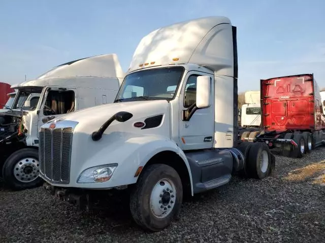 2018 Peterbilt 579