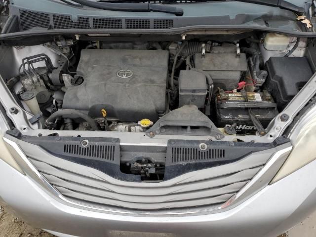 2012 Toyota Sienna XLE