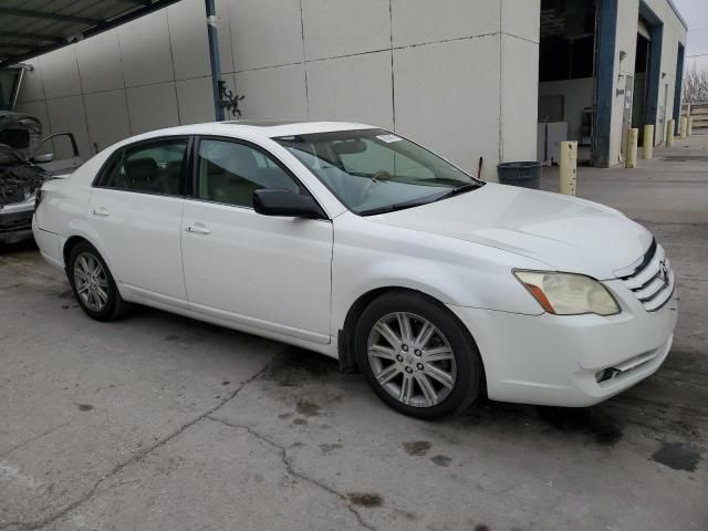 2005 Toyota Avalon XL