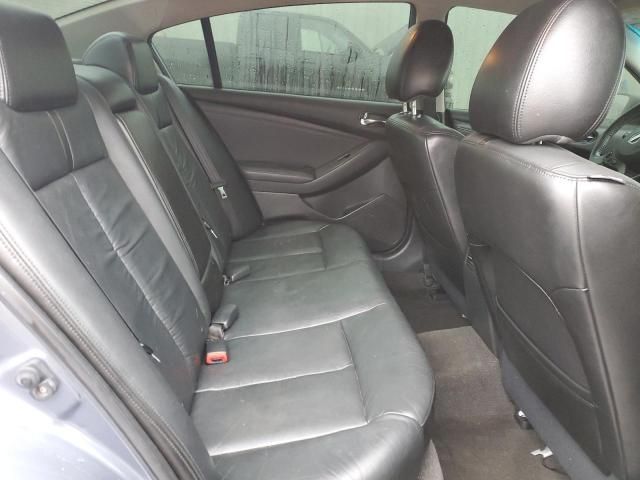 2010 Nissan Altima Base