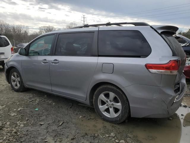 2011 Toyota Sienna LE