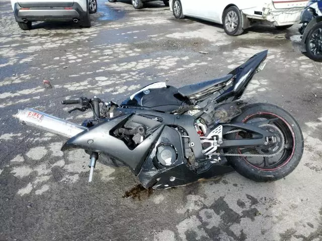 2005 Yamaha YZFR6 L