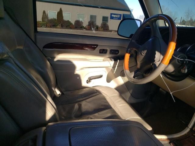 2002 Cadillac Escalade Luxury