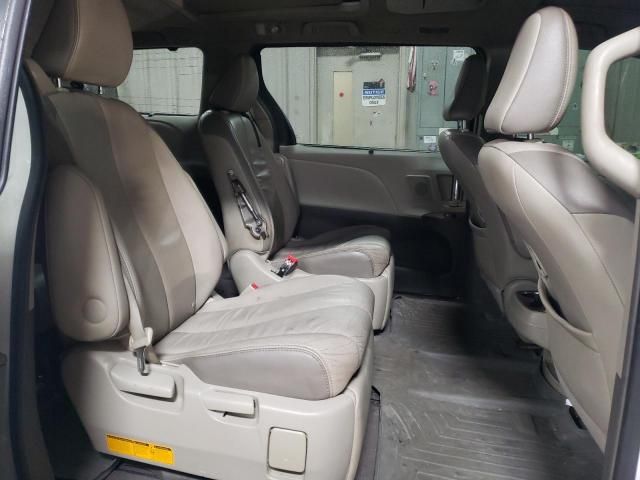 2013 Toyota Sienna XLE