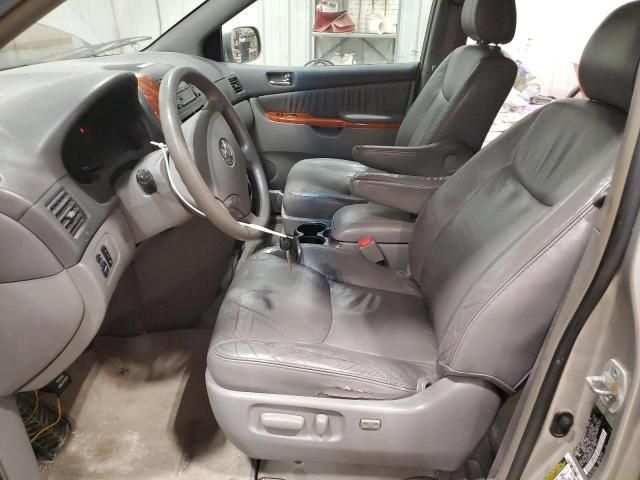 2006 Toyota Sienna XLE