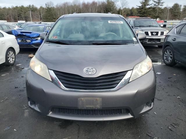 2011 Toyota Sienna LE