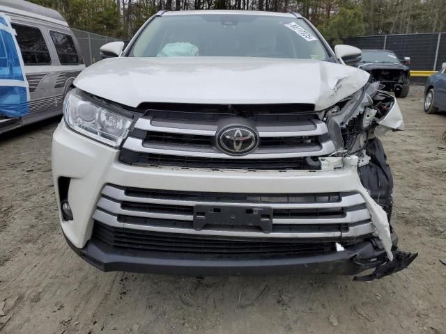 2019 Toyota Highlander SE