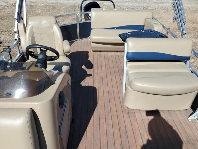 2015 Harris Kayot Pontoon