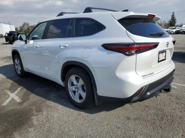 2024 Toyota Highlander LE